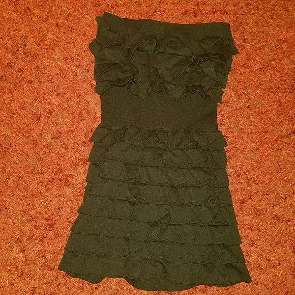 Bebe Ruffle Dress - Picture 2 of 4